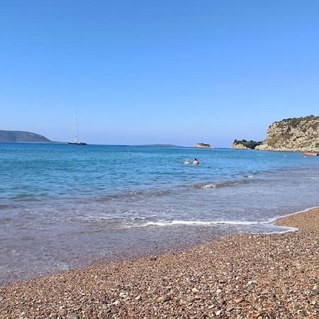 Venus Villa With Private Pool, 2Min To The Beach Finikounta Exterior photo