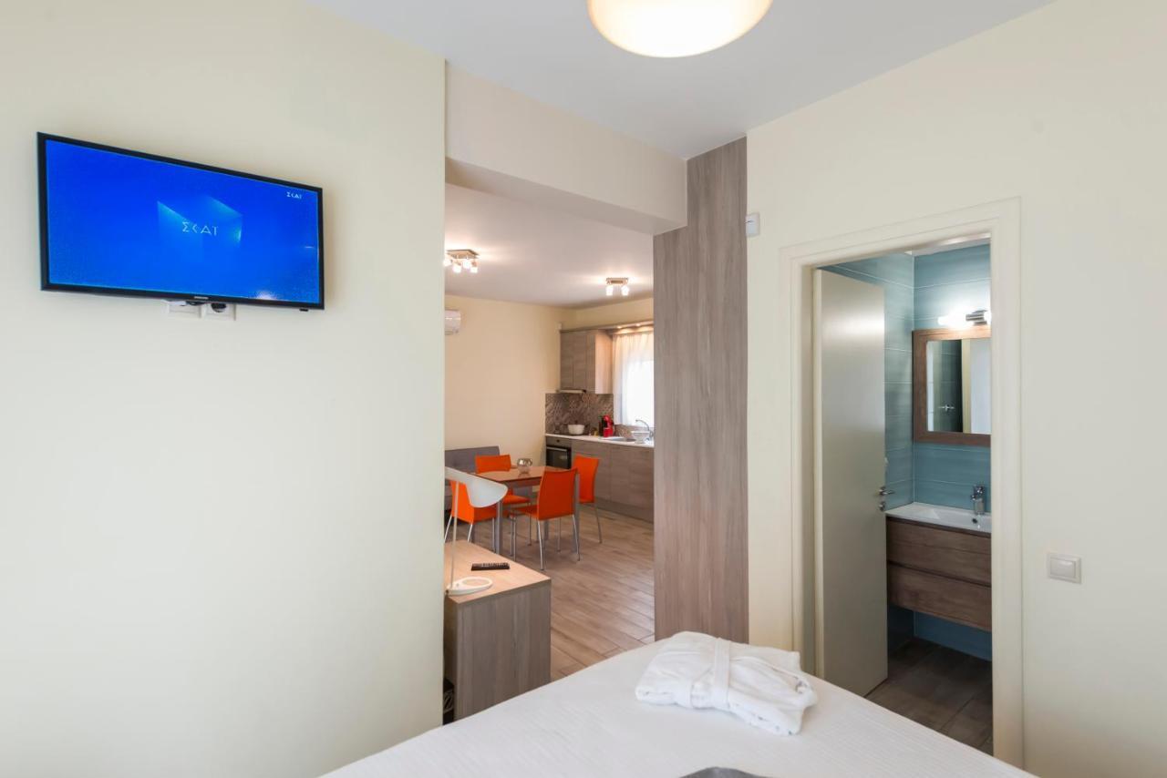 Venus Villa With Private Pool, 2Min To The Beach Finikounta Exterior photo